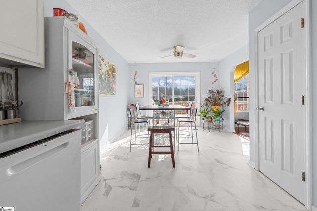 42 Stevenson Road, Taylors, SC 29687