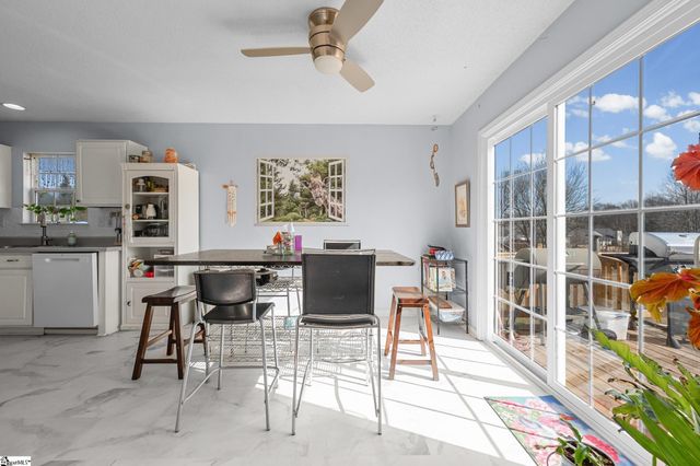 42 Stevenson Road, Taylors, SC 29687