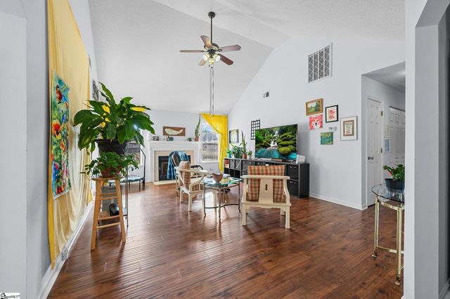 42 Stevenson Road, Taylors, SC 29687