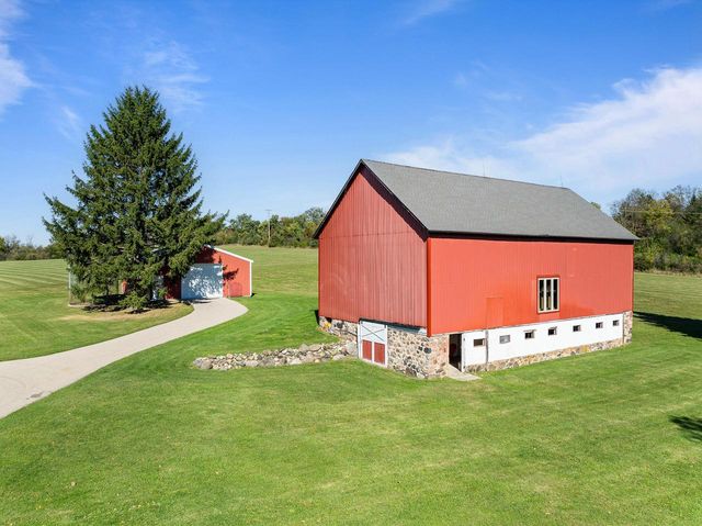 W3046 Krueger ROAD, Lake Geneva, WI 53147