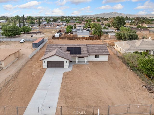 15056 Coalinga, Victorville, CA 92392