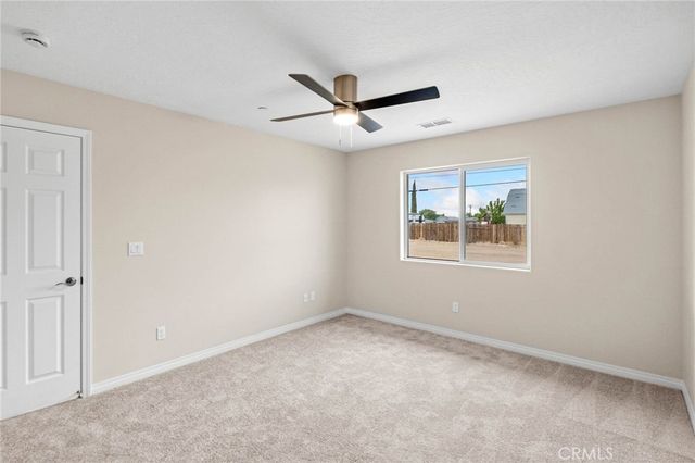 15056 Coalinga, Victorville, CA 92392