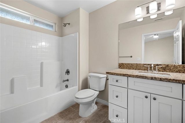 15056 Coalinga, Victorville, CA 92392