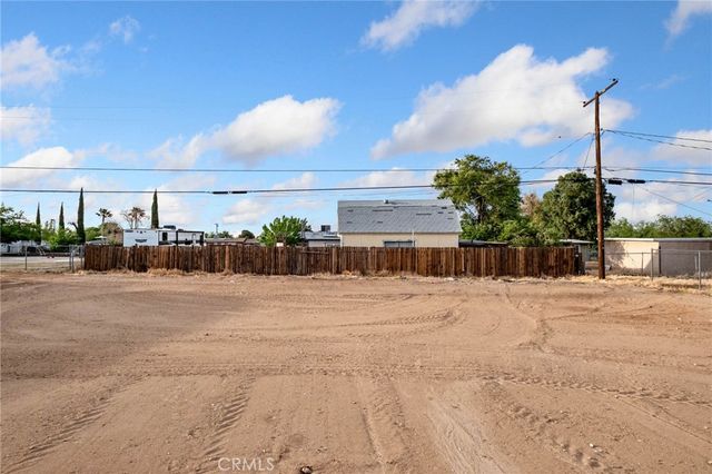 15056 Coalinga, Victorville, CA 92392