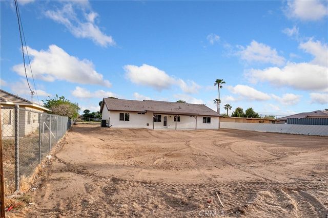 15056 Coalinga, Victorville, CA 92392