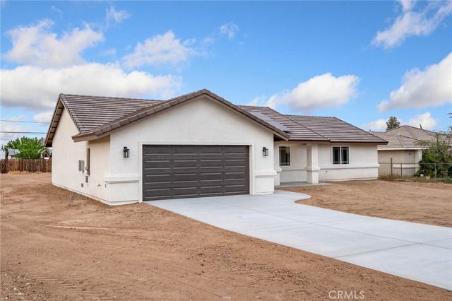 15056 Coalinga, Victorville, CA 92392