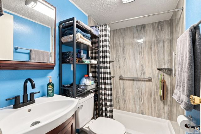 360 BRANDON WAY, Poteet, TX 78065