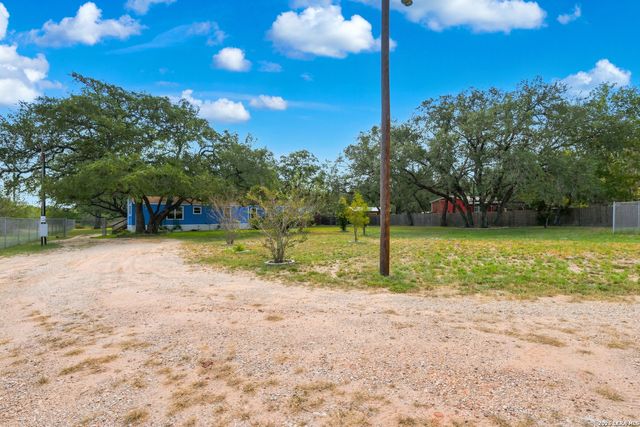 360 BRANDON WAY, Poteet, TX 78065