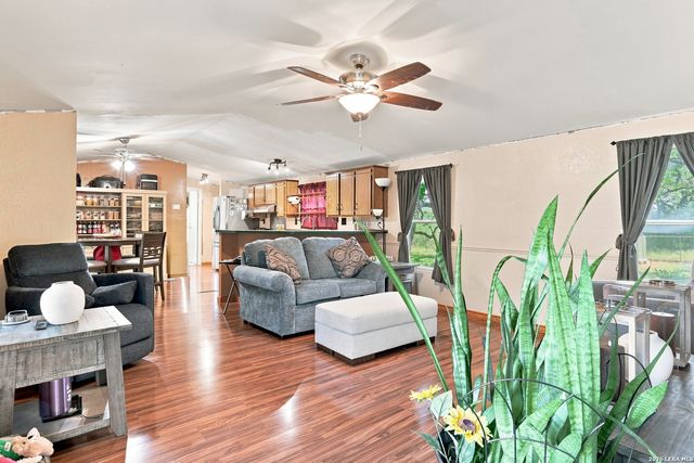360 BRANDON WAY, Poteet, TX 78065
