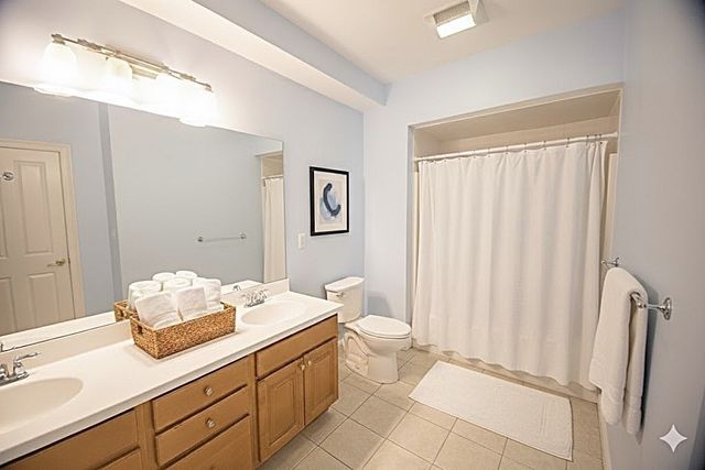 1 Lenox St 102, Norwood, MA 02062