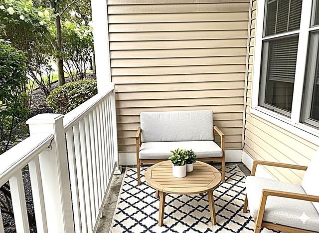 1 Lenox St 102, Norwood, MA 02062