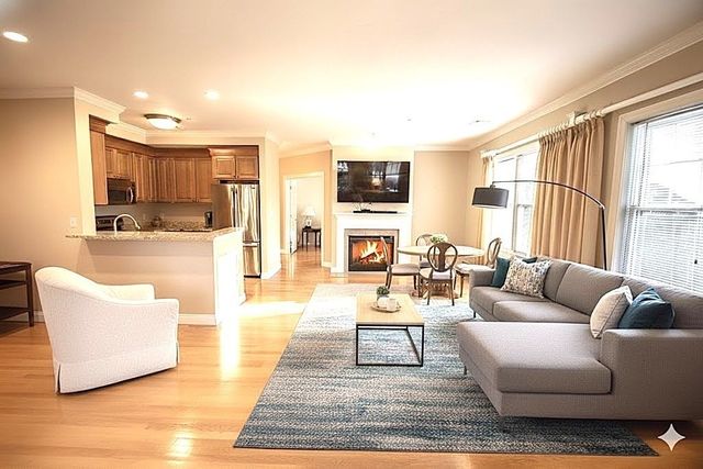 1 Lenox St 102, Norwood, MA 02062