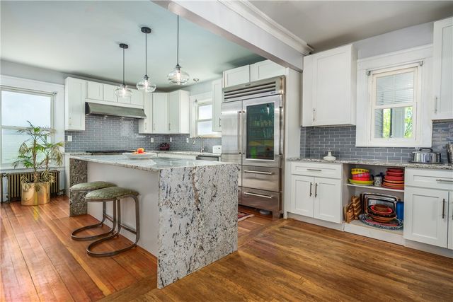 190 Lexington Avenue, Providence, RI 02907