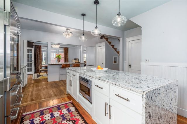 190 Lexington Avenue, Providence, RI 02907