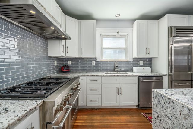 190 Lexington Avenue, Providence, RI 02907