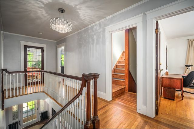 190 Lexington Avenue, Providence, RI 02907