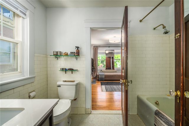 190 Lexington Avenue, Providence, RI 02907