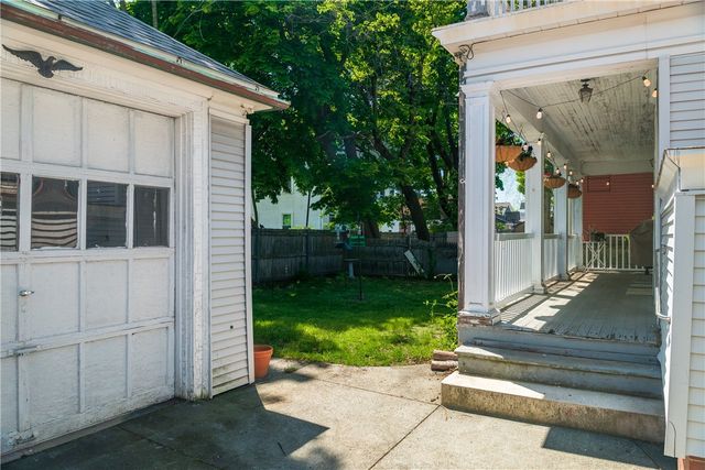 190 Lexington Avenue, Providence, RI 02907