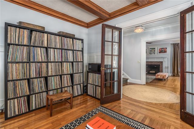 190 Lexington Avenue, Providence, RI 02907