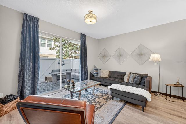 14236 OASIS COVE BLVD, Windermere, FL 34786