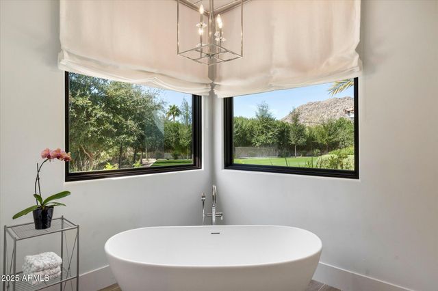 6600 N CARDINAL Drive, Paradise Valley, AZ 85253
