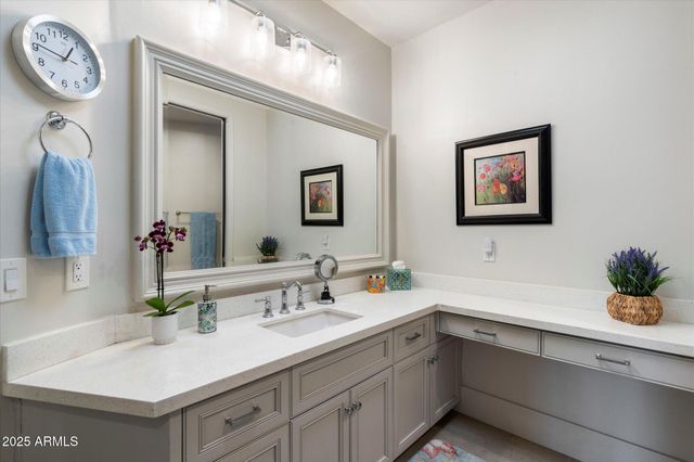 6600 N CARDINAL Drive, Paradise Valley, AZ 85253