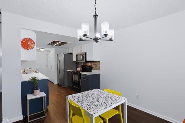 7533 Castleton Farms West Drive, Indianapolis, IN 46256
