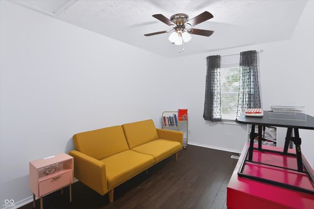 7533 Castleton Farms West Drive, Indianapolis, IN 46256