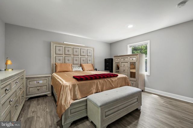 13416 CLIFTON RD, Silver Spring, MD 20904