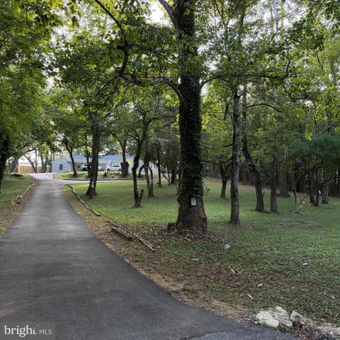 13416 CLIFTON RD, Silver Spring, MD 20904