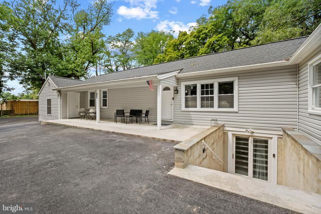 13416 CLIFTON RD, Silver Spring, MD 20904