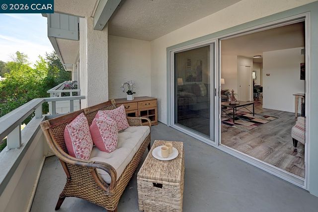 1501 Ptarmigan Dr 6B, Walnut Creek, CA 94595