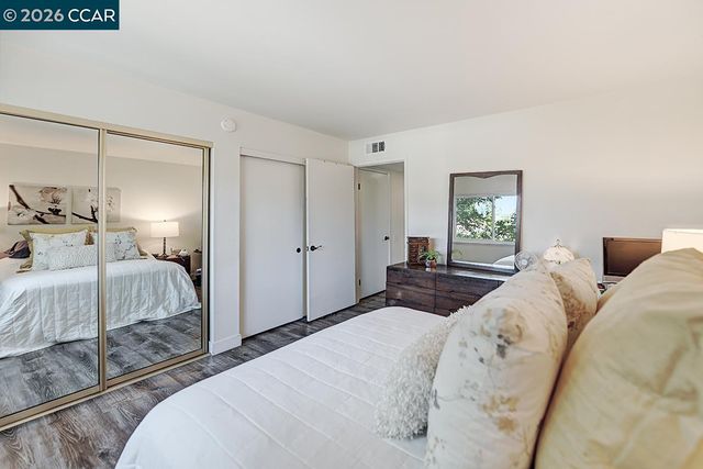 1501 Ptarmigan Dr 6B, Walnut Creek, CA 94595