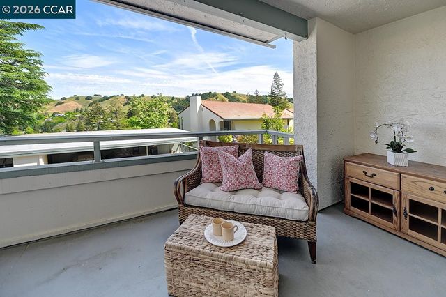 1501 Ptarmigan Dr 6B, Walnut Creek, CA 94595