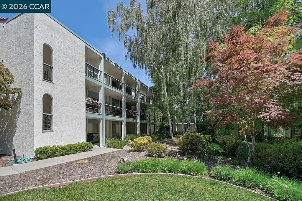 1501 Ptarmigan Dr 6B, Walnut Creek, CA 94595