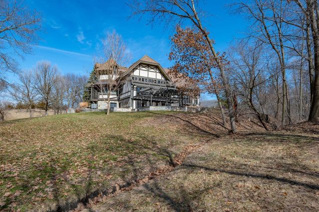 6700 Game Farm Road E, Minnetrista, MN 55364