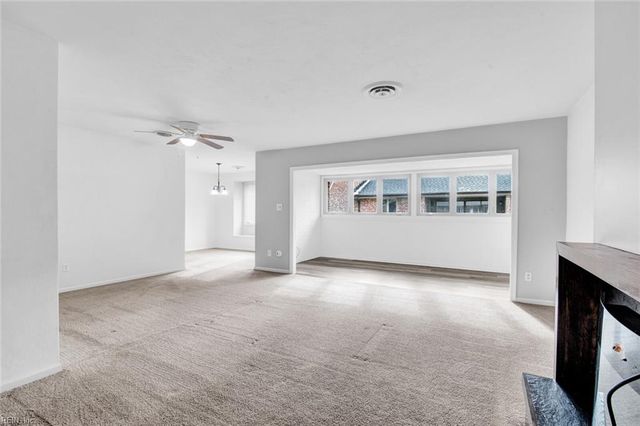 376 Merrimac Trl Unit 124, Williamsburg, VA 23185