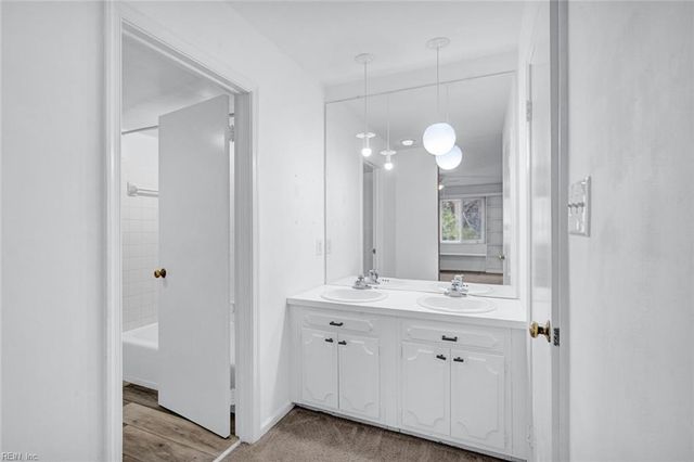 376 Merrimac Trl Unit 124, Williamsburg, VA 23185