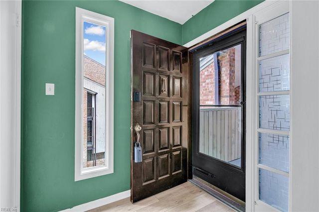 376 Merrimac Trl Unit 124, Williamsburg, VA 23185