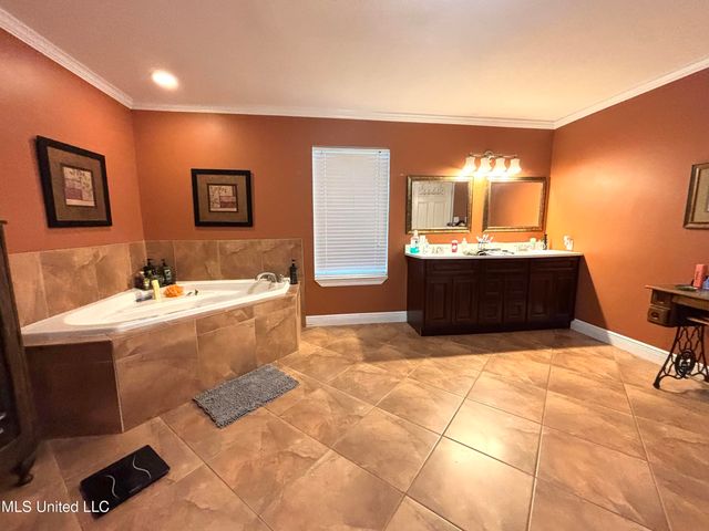 1352 Rock Ranch Road, Carriere, MS 39426