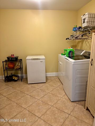 1352 Rock Ranch Road, Carriere, MS 39426