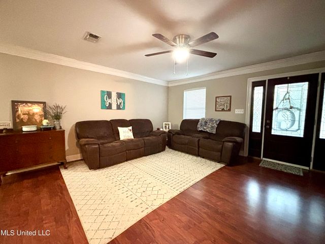 1352 Rock Ranch Road, Carriere, MS 39426