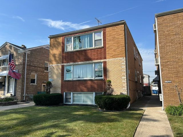 1724 N 19th Avenue, Melrose Park, IL 60160