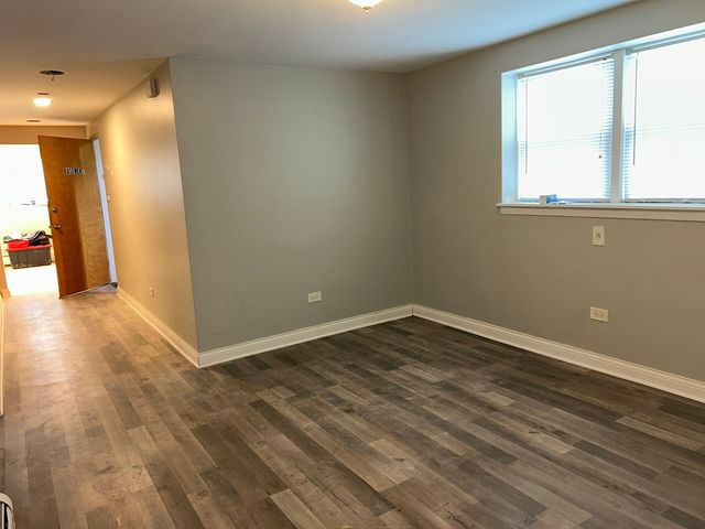 1724 N 19th Avenue, Melrose Park, IL 60160