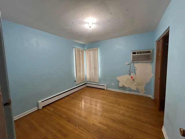 1724 N 19th Avenue, Melrose Park, IL 60160