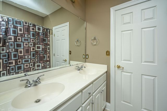 1000 Bakers Landing Drive, North Charleston, SC 29418