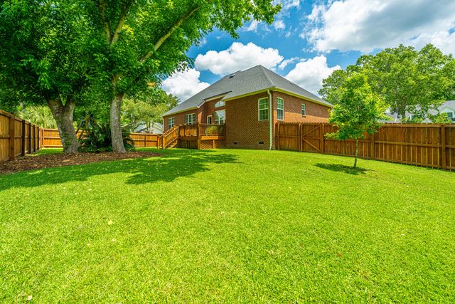 1000 Bakers Landing Drive, North Charleston, SC 29418