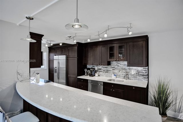 1160 Hillsboro Mile 701 701, Hillsboro Beach, FL 33062