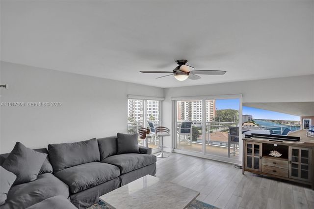 1160 Hillsboro Mile 701 701, Hillsboro Beach, FL 33062