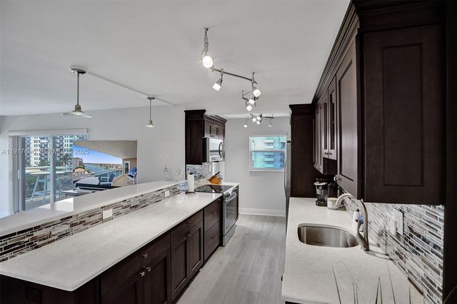 1160 Hillsboro Mile 701 701, Hillsboro Beach, FL 33062